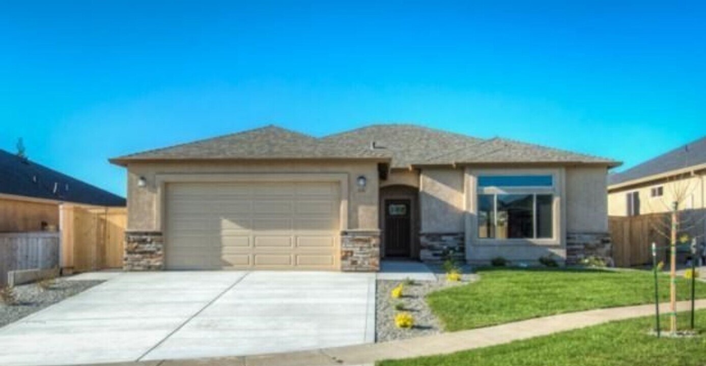 26 Barker Ct in Chico, CA - Building Photo