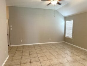 16702 Peralta Bay Cir in Crosby, TX - Building Photo - Building Photo