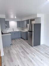 4656 W 87th St in Chicago, IL - Building Photo - Building Photo