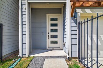 1070 Mansfield St, Unit Ox-Op-602 in Houston, TX - Building Photo - Building Photo