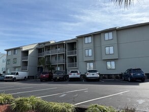 1011 N Ocean Blvd, Unit Sea Cloisters 301B in Surfside Beach, SC - Building Photo - Building Photo