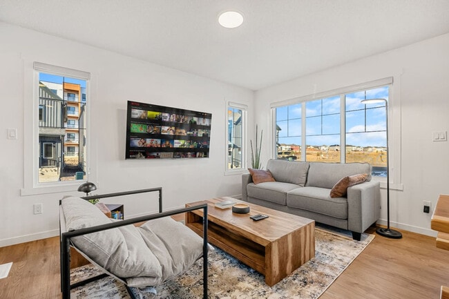 property at 1430 Aster Way NW