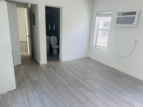 7910 Abbott Ave in Miami Beach, FL - Building Photo - Building Photo