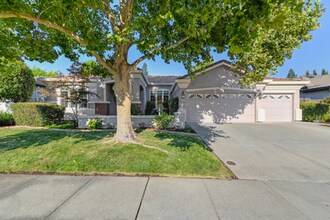 1714 Dashwood Dr in Roseville, CA - Building Photo - Building Photo