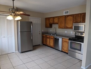 1945 W La Osa Dr in Tucson, AZ - Building Photo - Building Photo