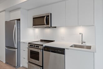 480 Wilson Ave in North York, ON - Building Photo - Building Photo