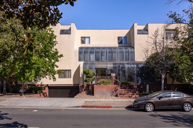 620 N Louise St in Glendale, CA - Building Photo - Building Photo