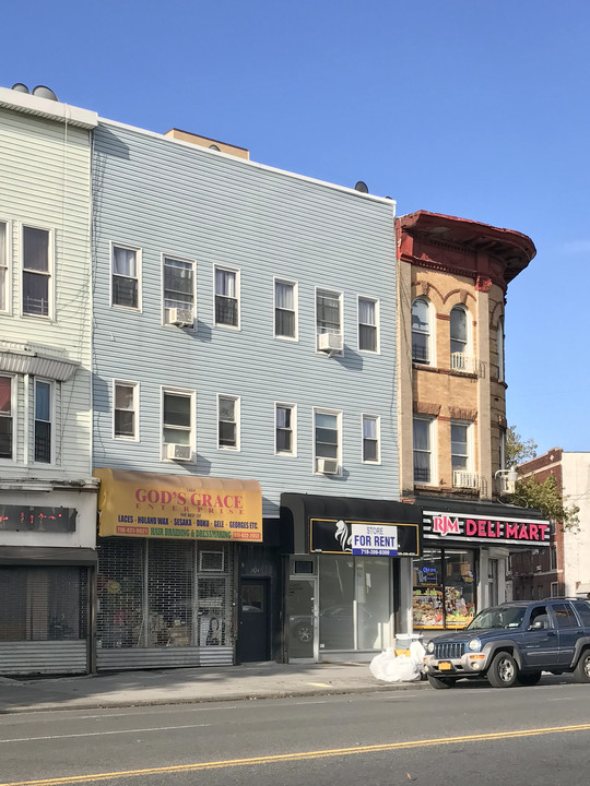 1424 Flatbush Ave in Brooklyn, NY - Building Photo