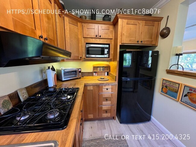 property at 6 Kittiwake Rd