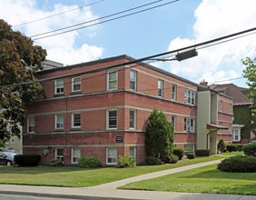 Sherwood Plaza Apartments in Hamilton, ON - Building Photo - Building Photo