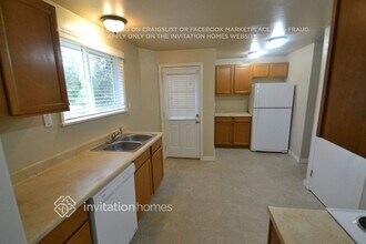 609 114th Ave E in Edgewood, WA - Foto de edificio - Building Photo