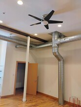523 N Hickory St in Champaign, IL - Building Photo - Building Photo