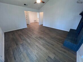 2 Indigo Cir in Wichita Falls, TX - Building Photo - Building Photo