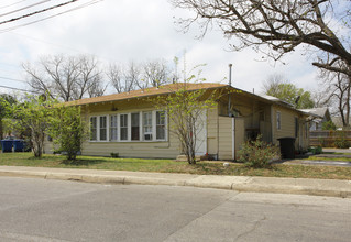 Terrell Avenue Apartments in San Antonio, TX - Building Photo - Building Photo