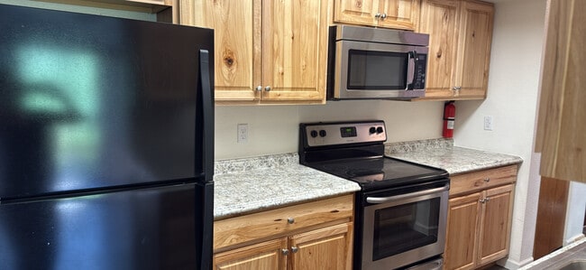 2231 E 66th Ave in Anchorage, AK - Building Photo - Building Photo