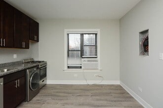 434.5 W Belden Ave in Chicago, IL - Building Photo - Building Photo