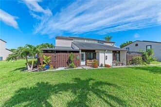 12939 Cherrydale Ct in Ft. Myers, FL - Building Photo - Building Photo
