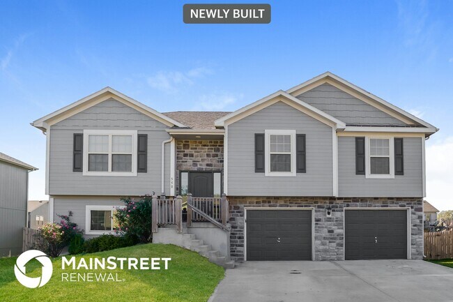 property at 550 S Walnut St