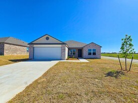 1401 Claire Ct in Shawnee, OK - Building Photo