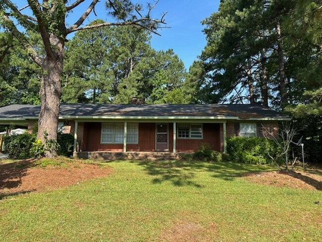 property at 124 S Englewood Dr