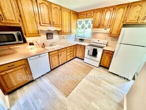 709 Thornberry Dr in Evansville, IN - Building Photo - Building Photo