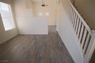 644 Chase Tree St in Las Vegas, NV - Building Photo - Building Photo