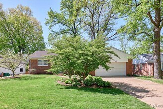 8138 Halifax Dr in Clayton, MO - Building Photo - Building Photo