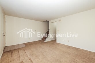 8197 Mt Carmel St in Huber Heights, OH - Building Photo - Building Photo