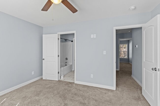 1533 Pine Brook Ct in Greenville, NC - Building Photo - Building Photo