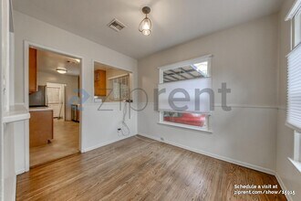 5142 Balboa Blvd in Los Angeles, CA - Foto de edificio - Building Photo