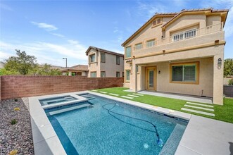 11087 Evvie Ln in Las Vegas, NV - Foto de edificio - Building Photo