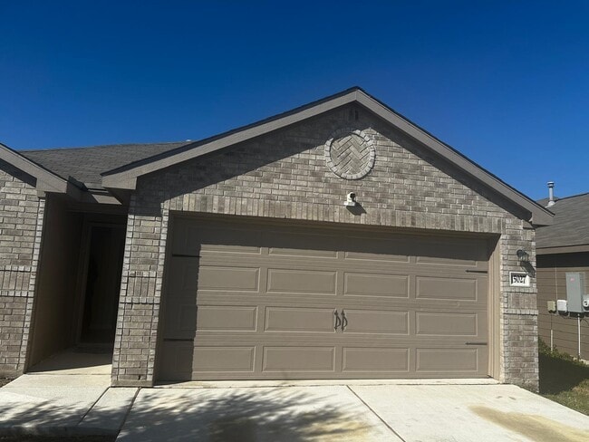 property at 15027 Harbor Lndg