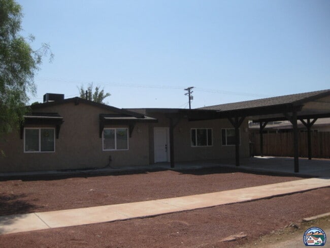 316 S H St in Imperial, CA - Building Photo - Building Photo
