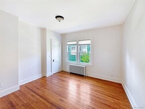 844 McKinley St in Peekskill, NY - Building Photo - Building Photo