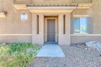 9835 W Spinnaker Creek Ave in Las Vegas, NV - Building Photo - Building Photo