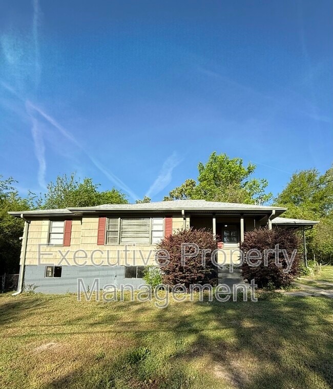 property at 2320 5th St NW