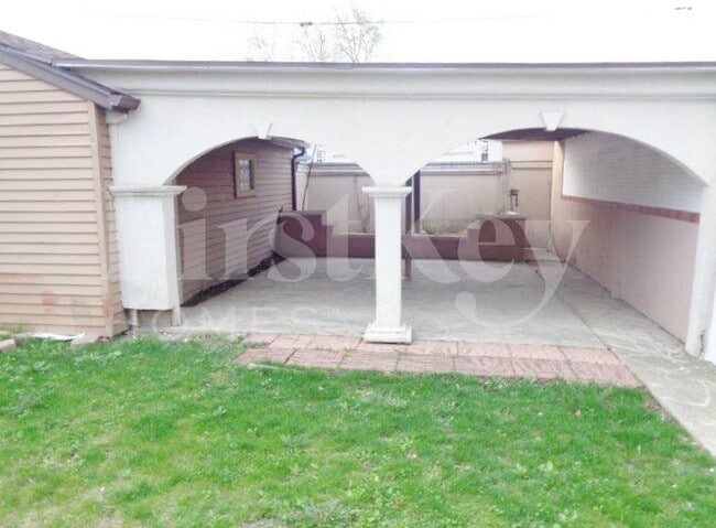 2337 121st St in Blue Island, IL - Foto de edificio - Building Photo