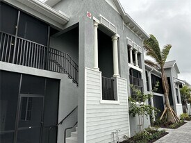 12580 Galapagos Ct, Unit 08301 in Venice, FL - Building Photo
