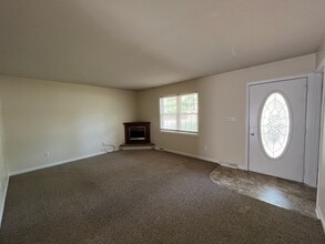 1012 S York Ln in Lynchburg, VA - Building Photo - Building Photo