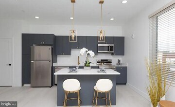 520 S Caroline St in Baltimore, MD - Building Photo - Building Photo