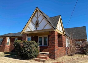 1003 NE 17th St in Oklahoma City, OK - Building Photo