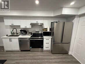 89 Forest Edge Crescent in East Gwillimbury, ON - Building Photo - Building Photo