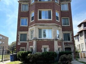 7412 S South Shore Dr in Chicago, IL - Building Photo