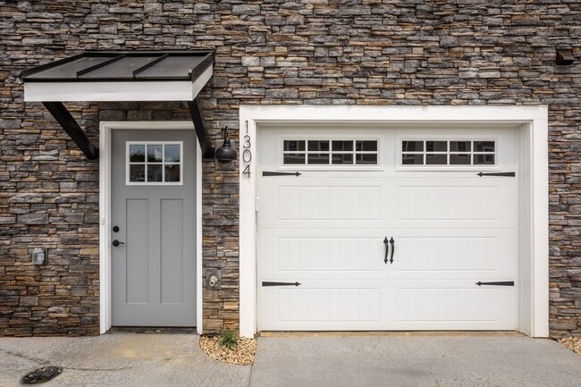 1330 Palomino Trl in Harrisonburg, VA - Building Photo - Building Photo