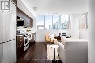 320 Richmond St E in Toronto, ON - Building Photo - Building Photo