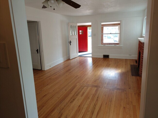 property at 2235 S FRANKLIN ST