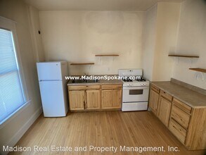 1911 N Monroe St in Spokane, WA - Building Photo - Building Photo