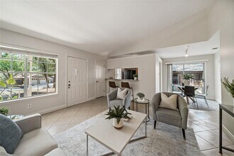 4510 Brown Bark Pl in Austin, TX - Building Photo - Building Photo