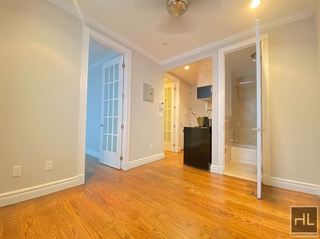 E 35TH ST. in New York, NY - Building Photo - Building Photo