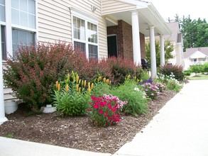 Saratoga Heritage in Wilton, NY - Building Photo - Building Photo